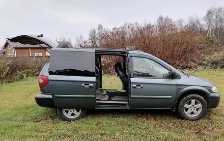 Dodge Caravan IV, 2005 год, 500 000 рублей, 2 фотография