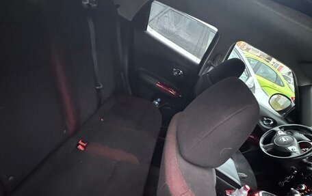 Nissan Juke II, 2011 год, 930 000 рублей, 13 фотография