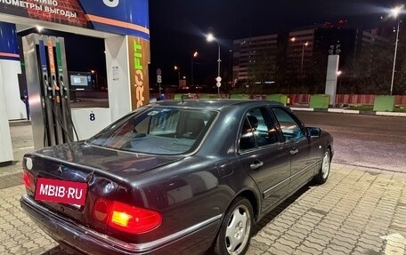 Mercedes-Benz E-Класс, 1998 год, 265 000 рублей, 5 фотография