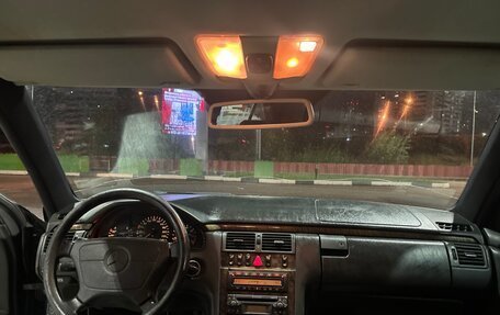 Mercedes-Benz E-Класс, 1998 год, 265 000 рублей, 13 фотография