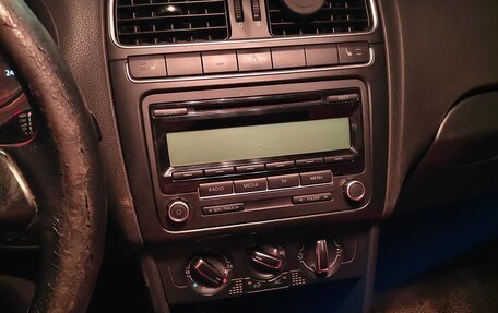 Volkswagen Polo VI (EU Market), 2010 год, 430 000 рублей, 7 фотография