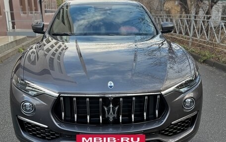 Maserati Levante I, 2022 год, 15 800 000 рублей, 3 фотография