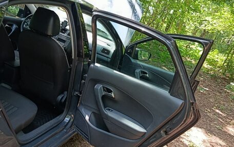 Volkswagen Polo VI (EU Market), 2015 год, 670 000 рублей, 23 фотография