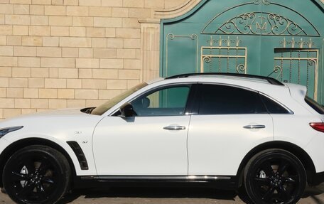 Infiniti QX70, 2016 год, 3 350 000 рублей, 4 фотография