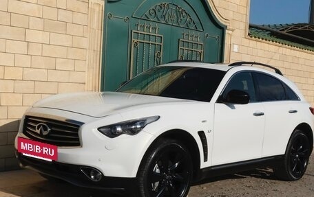 Infiniti QX70, 2016 год, 3 350 000 рублей, 5 фотография