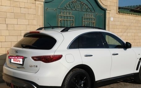 Infiniti QX70, 2016 год, 3 350 000 рублей, 8 фотография
