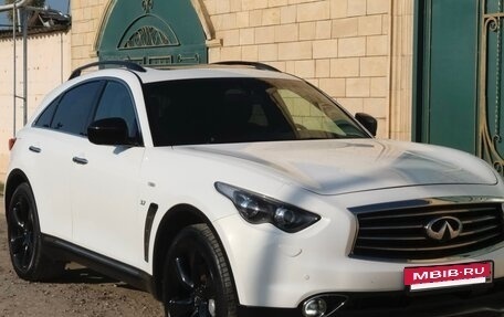 Infiniti QX70, 2016 год, 3 350 000 рублей, 6 фотография