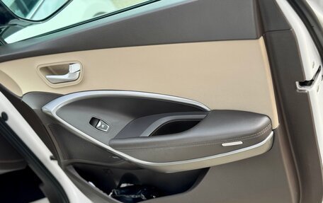 Hyundai Santa Fe III рестайлинг, 2017 год, 2 600 000 рублей, 16 фотография