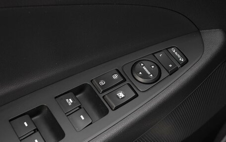 Hyundai Tucson III, 2017 год, 2 050 000 рублей, 16 фотография