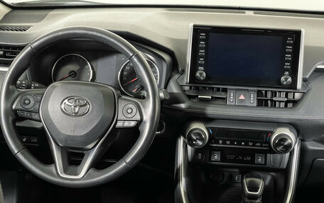 Toyota RAV4, 2021 год, 3 097 000 рублей, 14 фотография