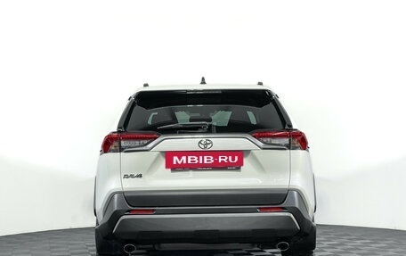 Toyota RAV4, 2021 год, 3 097 000 рублей, 6 фотография