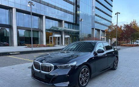 BMW 5 серия, 2023 год, 7 850 000 рублей, 1 фотография