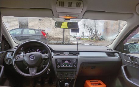 Skoda Rapid I, 2015 год, 899 000 рублей, 4 фотография