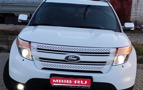 Ford Explorer VI, 2014 год, 1 870 000 рублей, 3 фотография