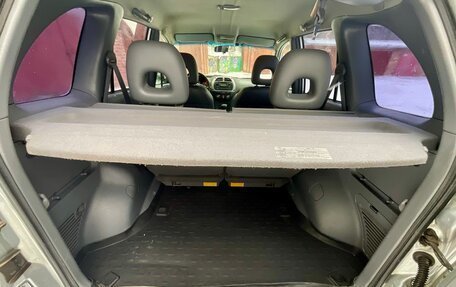 Toyota RAV4, 2003 год, 750 000 рублей, 14 фотография