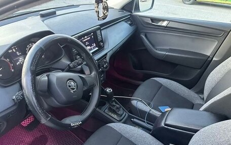 Skoda Rapid II, 2021 год, 1 375 000 рублей, 6 фотография