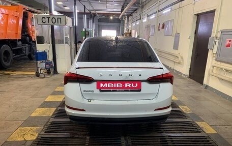 Skoda Rapid II, 2021 год, 1 375 000 рублей, 2 фотография