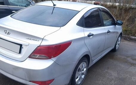 Hyundai Solaris II рестайлинг, 2014 год, 850 000 рублей, 3 фотография