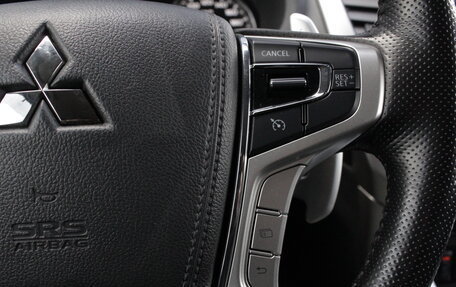 Mitsubishi Pajero Sport III рестайлинг, 2019 год, 3 600 000 рублей, 14 фотография