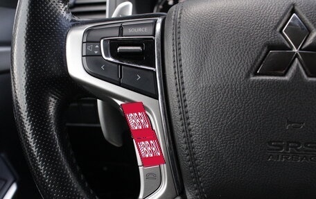 Mitsubishi Pajero Sport III рестайлинг, 2019 год, 3 600 000 рублей, 13 фотография