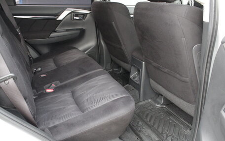 Mitsubishi Pajero Sport III рестайлинг, 2019 год, 3 600 000 рублей, 25 фотография