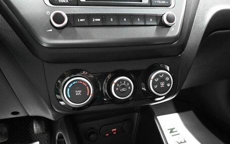 KIA Rio III рестайлинг, 2015 год, 1 095 000 рублей, 16 фотография