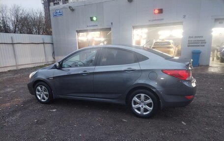 Hyundai Solaris II рестайлинг, 2013 год, 430 000 рублей, 4 фотография