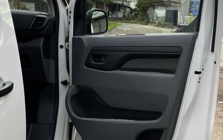 Peugeot Partner II рестайлинг 2, 2021 год, 2 500 000 рублей, 9 фотография