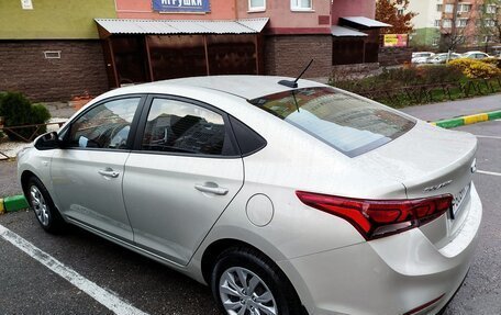 Hyundai Solaris II рестайлинг, 2018 год, 1 400 000 рублей, 7 фотография