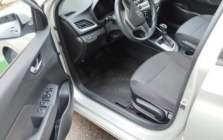 Hyundai Solaris II рестайлинг, 2018 год, 1 400 000 рублей, 8 фотография