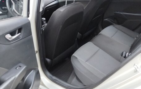 Hyundai Solaris II рестайлинг, 2018 год, 1 400 000 рублей, 9 фотография