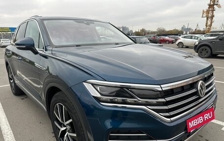 Volkswagen Touareg III, 2018 год, 5 440 000 рублей, 4 фотография