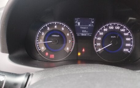 Hyundai Solaris II рестайлинг, 2011 год, 650 000 рублей, 12 фотография