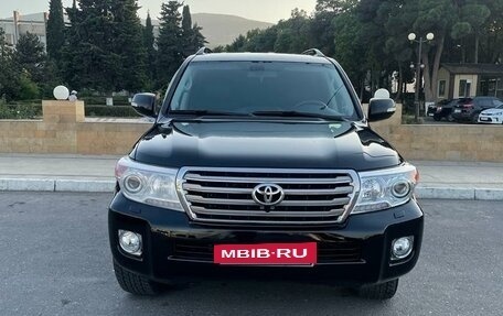 Toyota Land Cruiser 200, 2011 год, 2 850 000 рублей, 3 фотография