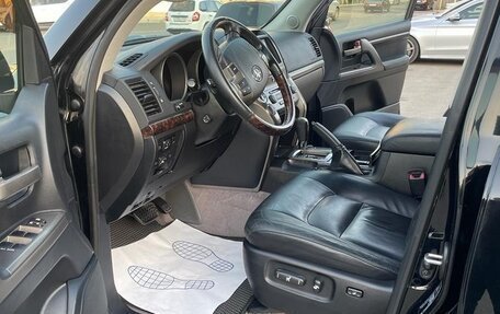 Toyota Land Cruiser 200, 2011 год, 2 850 000 рублей, 8 фотография