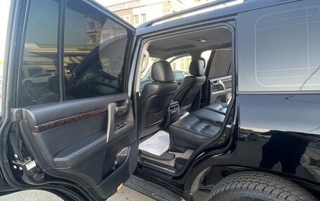 Toyota Land Cruiser 200, 2011 год, 2 850 000 рублей, 16 фотография