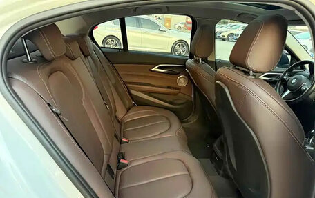 BMW 1 серия, 2022 год, 2 100 000 рублей, 9 фотография