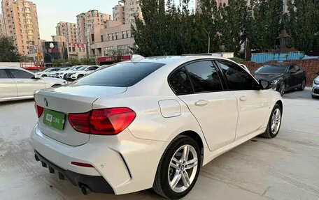 BMW 1 серия, 2022 год, 2 100 000 рублей, 12 фотография
