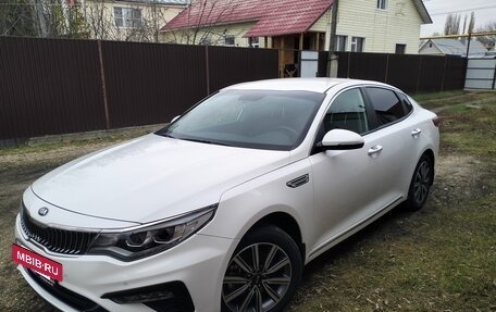 KIA Optima IV, 2019 год, 1 930 000 рублей, 2 фотография