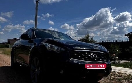 Infiniti FX II, 2011 год, 1 500 000 рублей, 11 фотография