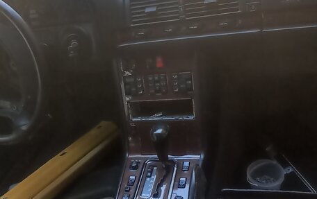 Mercedes-Benz S-Класс, 1993 год, 500 000 рублей, 8 фотография