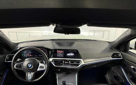 BMW 3 серия, 2019 год, 3 300 000 рублей, 12 фотография