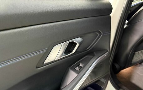 BMW 3 серия, 2019 год, 3 300 000 рублей, 20 фотография