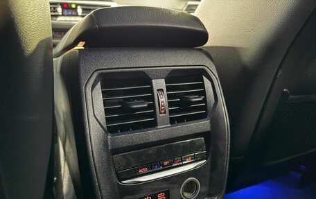 BMW 3 серия, 2019 год, 3 300 000 рублей, 22 фотография