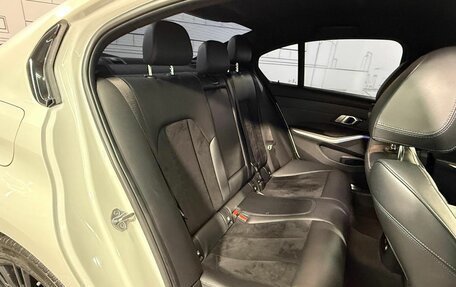 BMW 3 серия, 2019 год, 3 300 000 рублей, 26 фотография