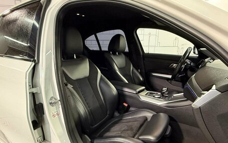 BMW 3 серия, 2019 год, 3 300 000 рублей, 29 фотография