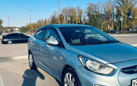 Hyundai Solaris II рестайлинг, 2013 год, 755 000 рублей, 2 фотография