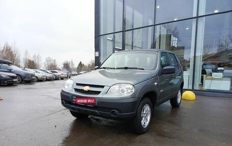 Chevrolet Niva I рестайлинг, 2018 год, 740 000 рублей, 1 фотография