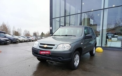 Chevrolet Niva I рестайлинг, 2018 год, 740 000 рублей, 1 фотография