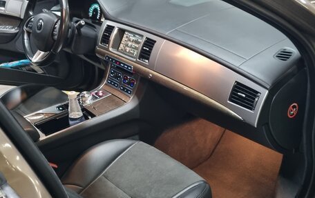 Jaguar XF I рестайлинг, 2014 год, 2 100 000 рублей, 8 фотография